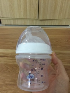 Bình sữa Natural Feeling 0M+ Chicco 150ml