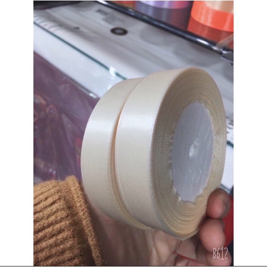 Sỉ 1 cây 10 cuộn duy băng lụa 2cm