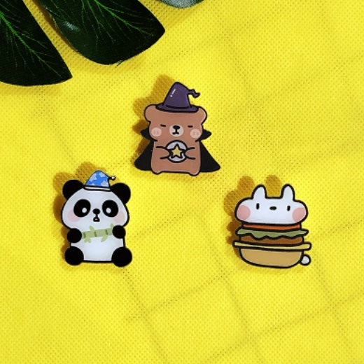 Ghim Cài Áo Bằng Acrylic Thiết Kế Hình Hoạt Hình Sáng Tạo Dễ Thương