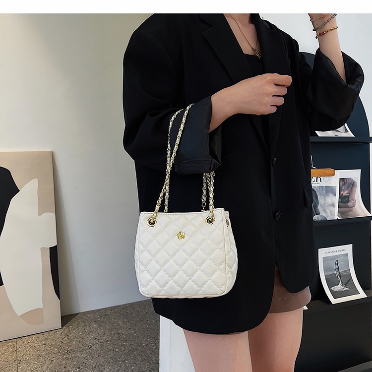 Túi Đeo Vai Dây Xích Nhỏ Hình Thoi Màu Vàng Thời Trang Cho Nữ Dễ Phối Đồ