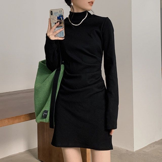 Đầm cổ cao dáng ôm eo sành điệu cho nữ