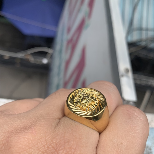 Nhẫn nam Mạ vàng 18k Sơn Tùng Versace