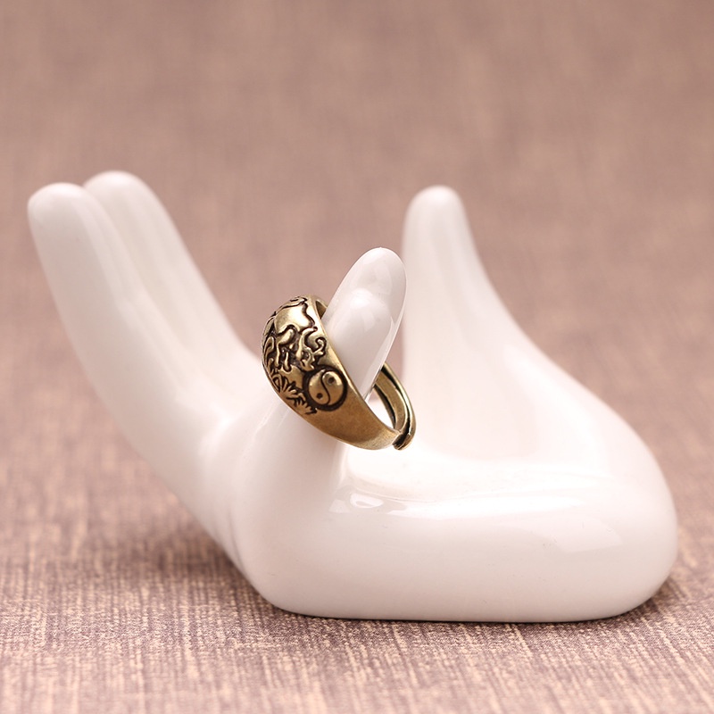 Nhẫn bằng đồng thau họa tiết cung hoàng đạo cổ điển