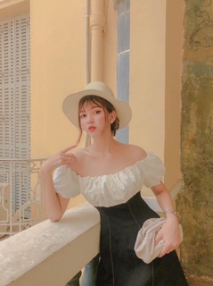 ĐẦM PHỐI TRỄ VAI