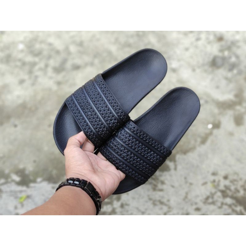 Giày Sandal Adidas Adilette Thời Trang Năng Động Cho Nam