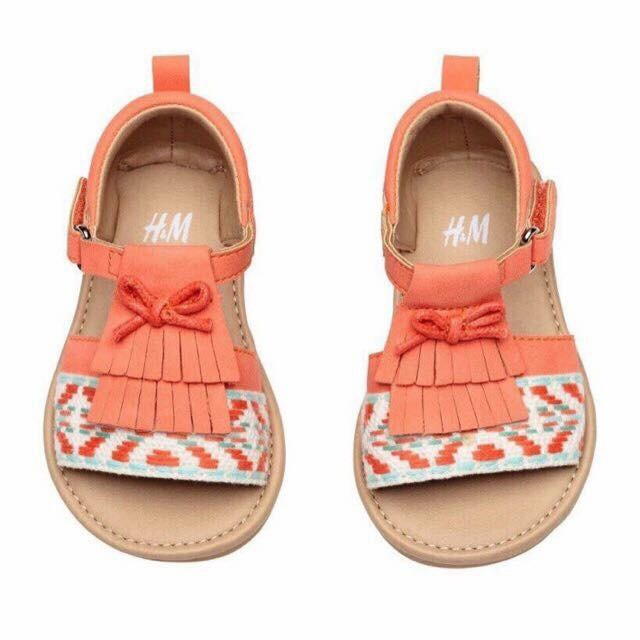 Sandal HM 2017