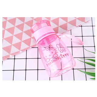 Bình nước Hello Kitty có ống hút