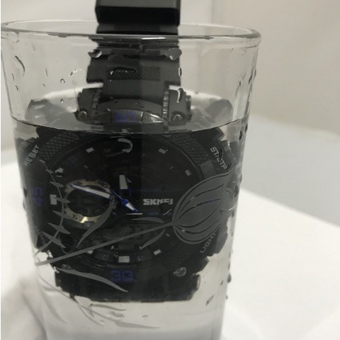 Đồng hồ thể thao nam dây nhựa khớp vòng cung 4 màn hình hiện thị kiểu dáng thể thao SKMEI 1228 -MTP WATCHES