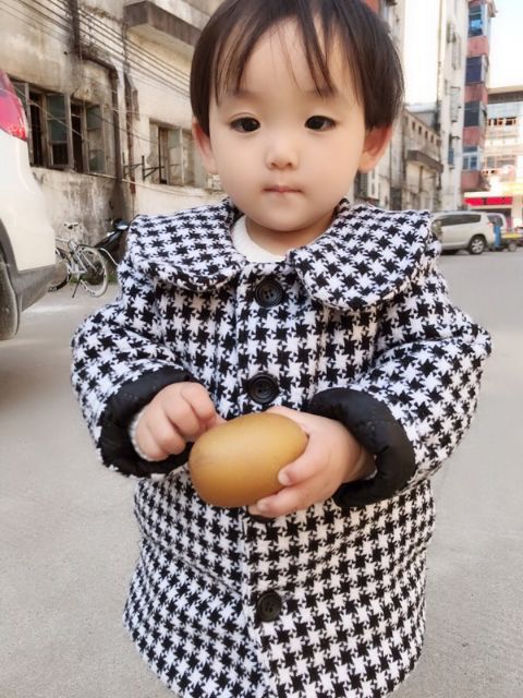 Áo dạ cổ sen đáng yêu cho bé gái