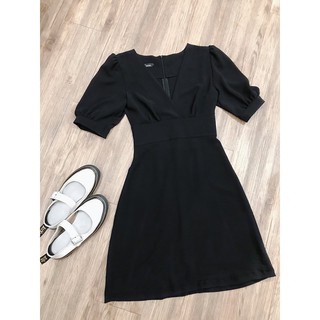 604 - Đầm xòe tay phồng cổ tim chéo