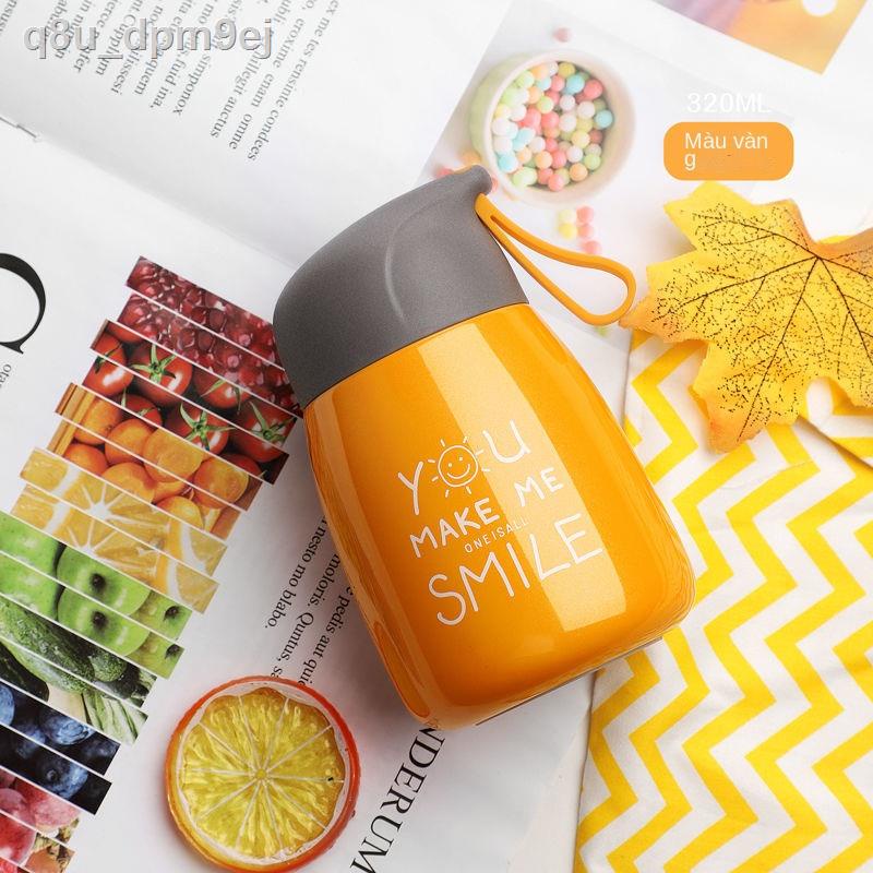 Bình chân không mini nữ sinh viên cầm tay trẻ em cô gái nhỏ dễ thương cốc nước lưới màu đỏ đơn giản trong siêu