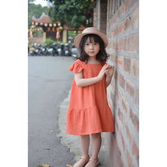 Váy Muslin thiết kế cho bé