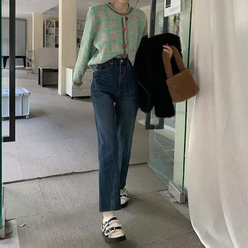 Quần Jeans Ống Xuông Màu Xanh Lạ Mắt Dáng Chuẩn Loại 1