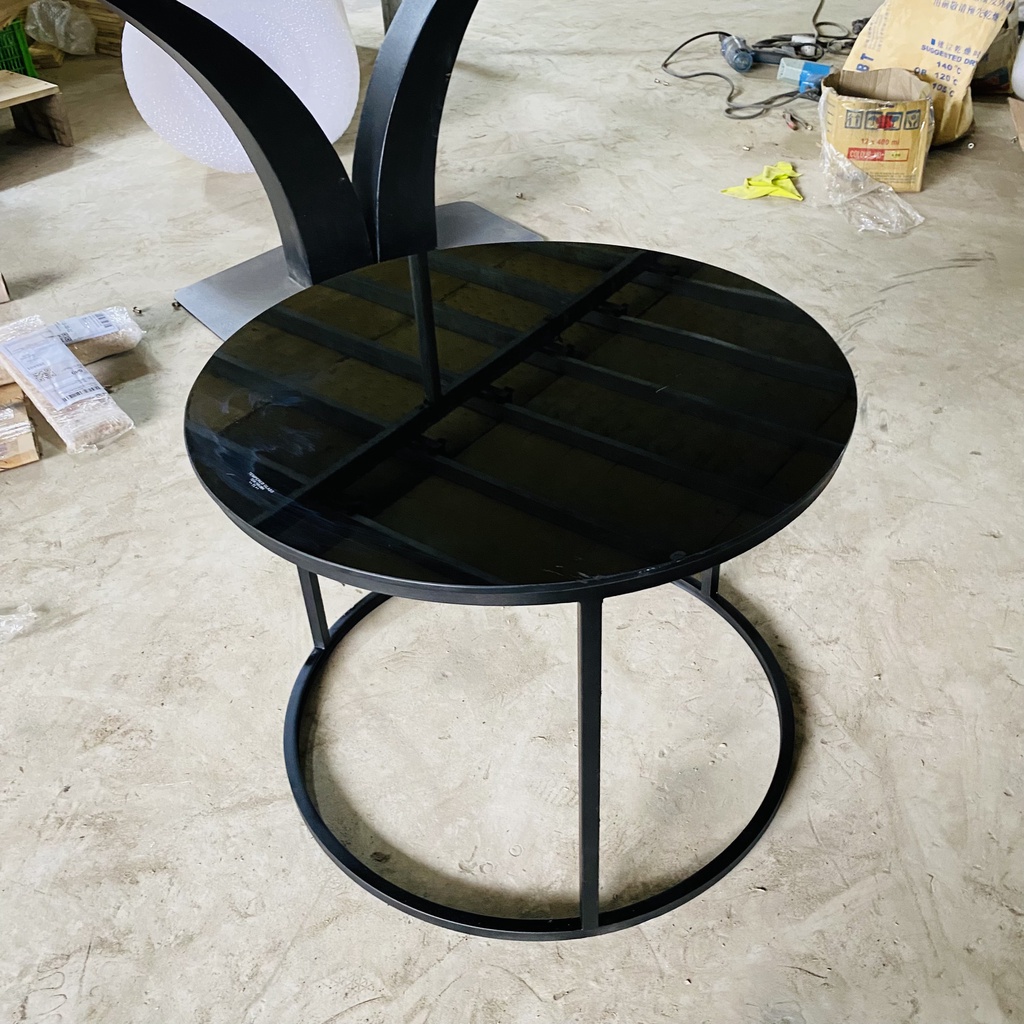 BÀN TRÀ SÀI GÒN MẪU MỚI SANG TRỌNG HIỆN ĐẠI (60×60×45cm) khung sắt mặt kính cường lực màu đen