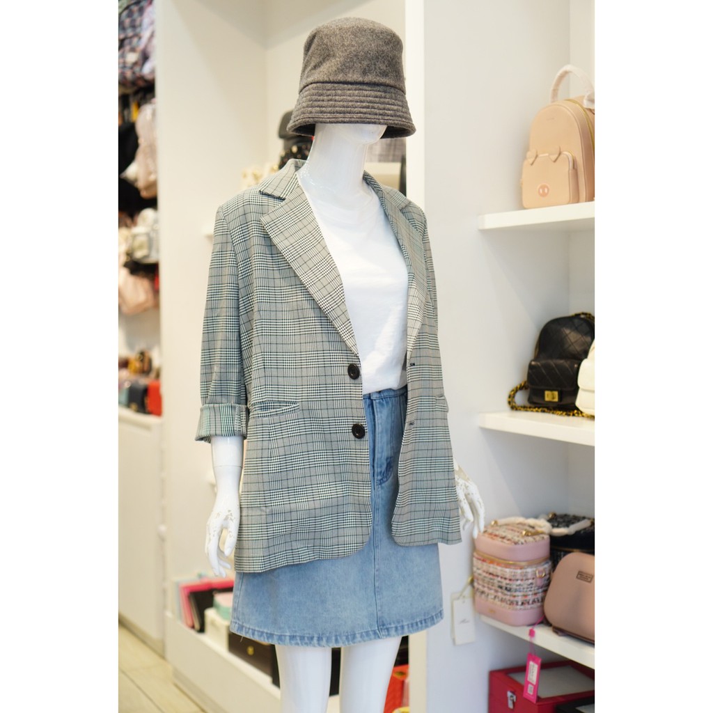 Áo Blazer Caro Xẻ 042