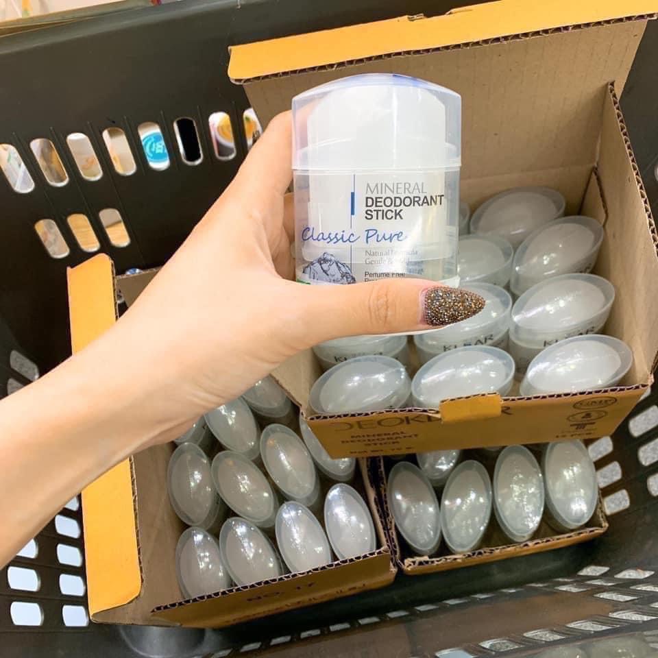 Lăn nách đá khoáng Klear Thái Lan 70 gram khử thâm trắng nách