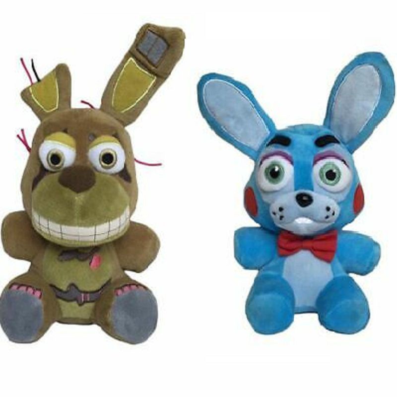 Đồ chơi nhồi bông Freddy Bear Foxy Bonnie trong game kinh dị Five Nights at Freddy's