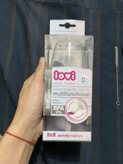Bình thìa ăn dặm Silicon cao cấp Lovi 120ml
