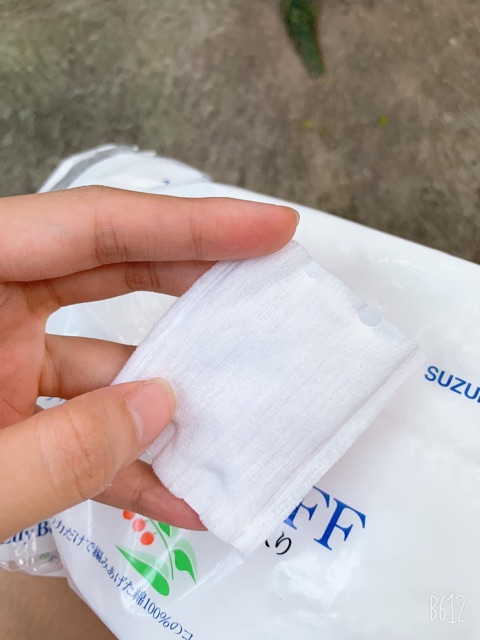 Bông Tẩy Trang Suzuran Lily Bell Lilian Puff 222 Miếng | BigBuy360 - bigbuy360.vn