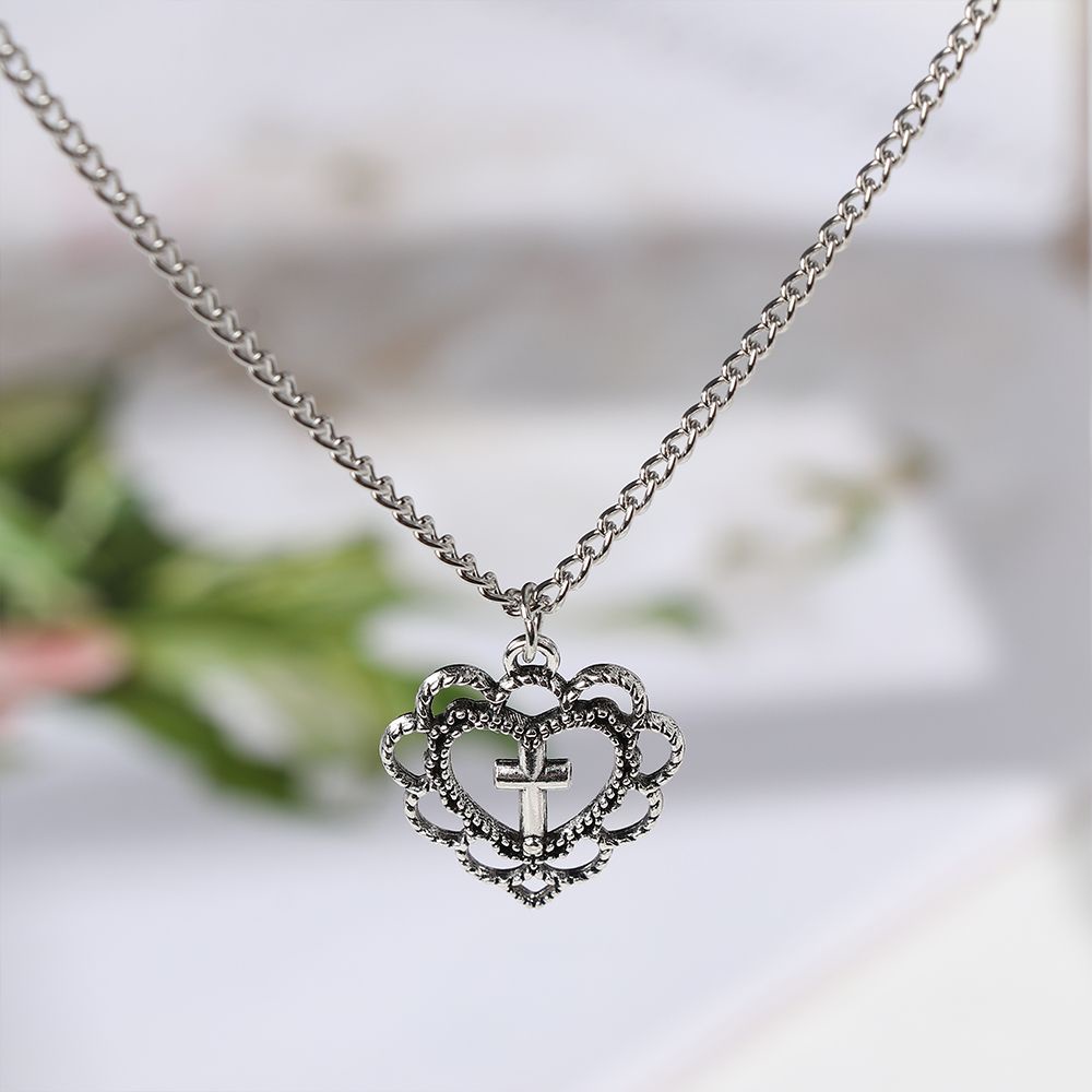 Vòng cổ mặt hình thánh giá phong cách gothic thời trang cho nữ