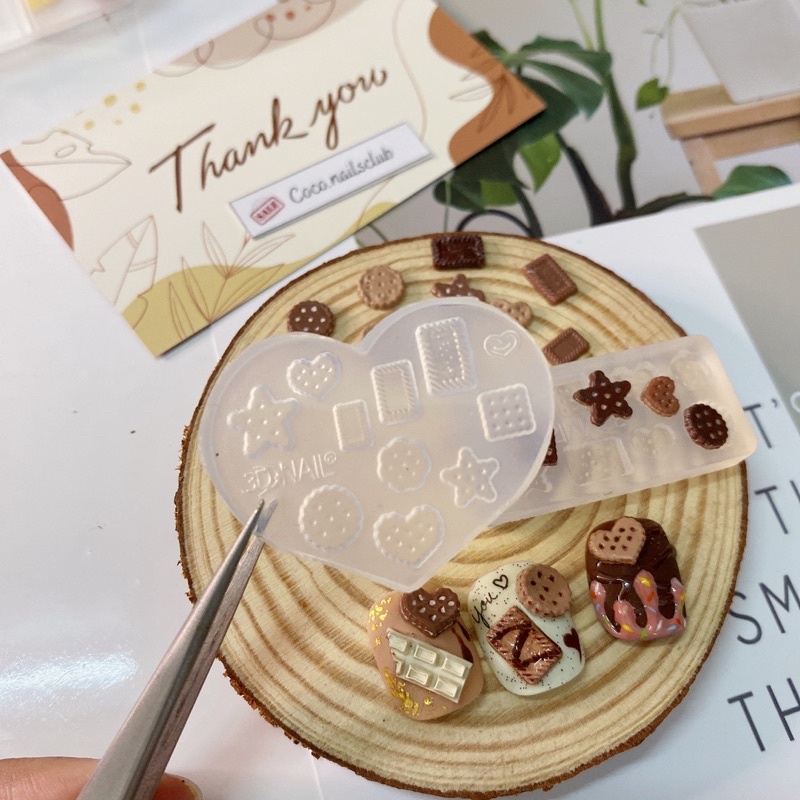 Khuôn resin UV bánh mini làm nails