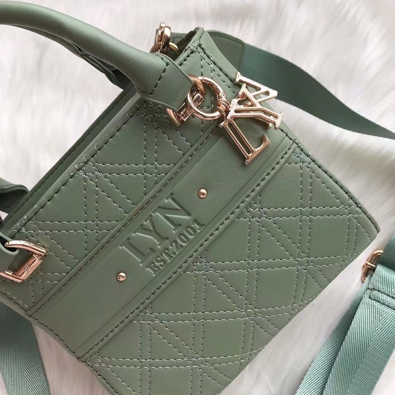 Túi L.Y.N lady quai cầm sz16cm