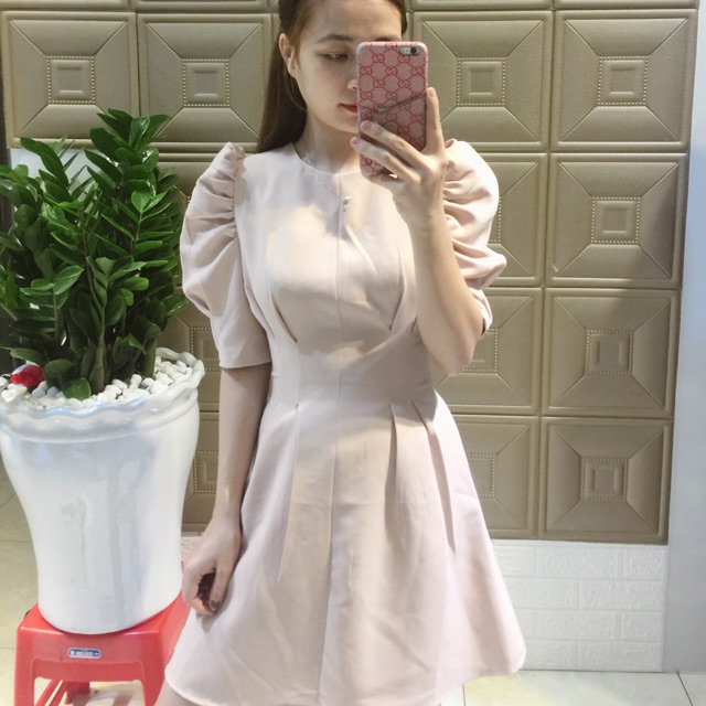 Váy tay bồng