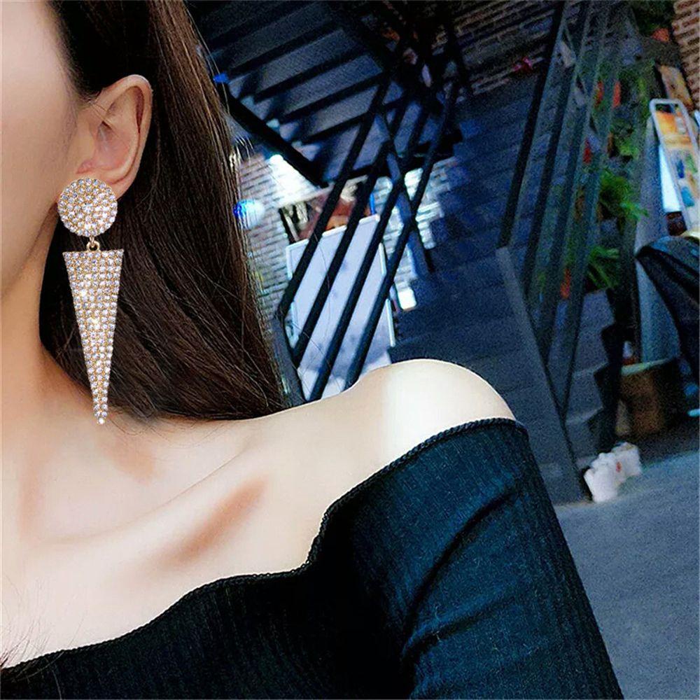 Hoa Tai Dáng Dài Mặt Hình Giọt Nước Thiết Kế Thanh Lịch