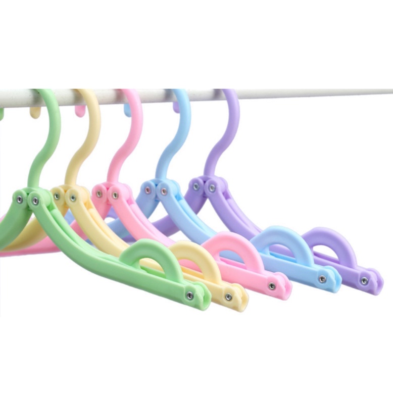 Móc nhựa treo quần áo gấp gọn khi đi du lịch