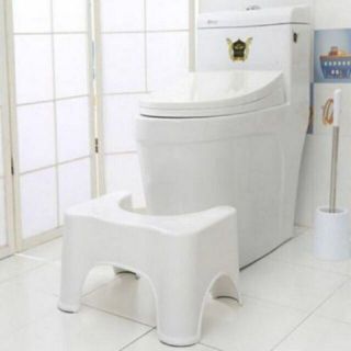 Ghế kê chân toilet cho vệ sinh ngồi thoải mái