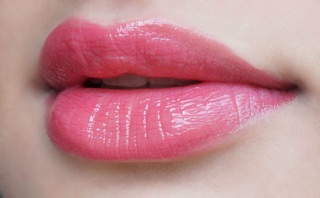 Son dưỡng yves rocher Framboise