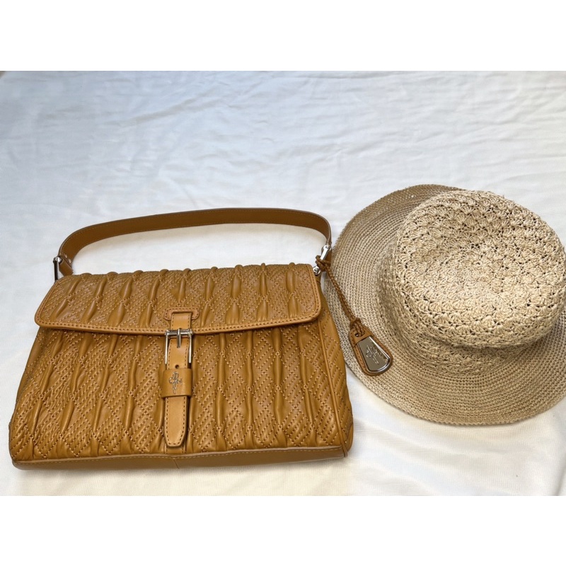 Túi xách da đan Cole Haan