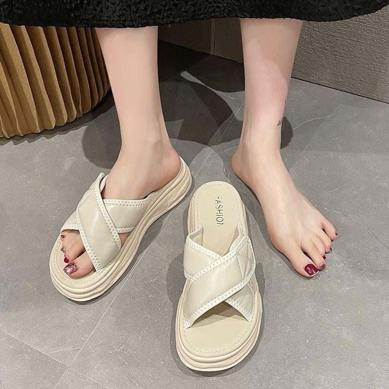 Dép Sandal Đế Xuồng Mềm Mại Phong Cách Thời Trang Mới Cho Nữ