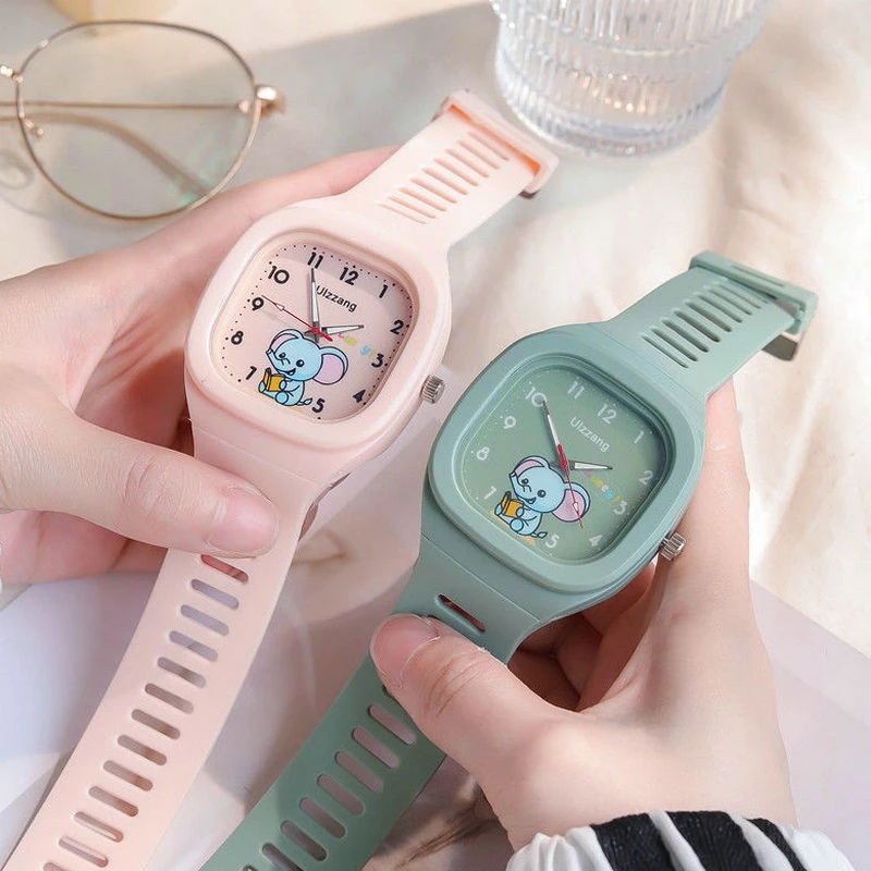 Đồng Hồ Đeo Tay Điện Tử Dạ Quang Dây Silicone Chống Nước In Hình Hoạt Hình Phát Sáng Thời Trang Unisex