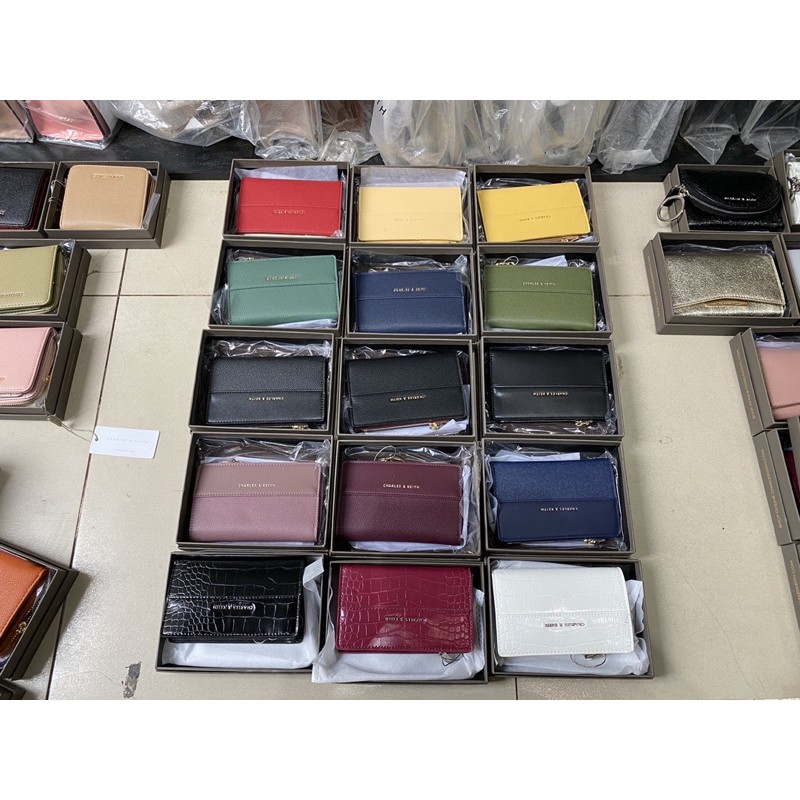 ví cnk da rắn màu trắng