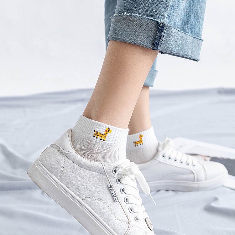 Tất vớ cổ ngắn trắng họa tiết hoạt hình chất liệu vải co giãn bốn chiều - Sope Shop