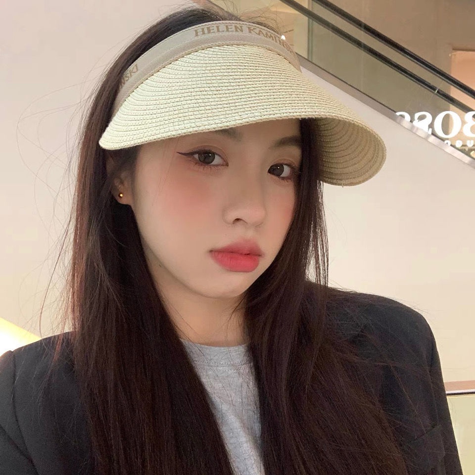 Mũ Cói Du Lịch Hở Chóp Đầu Phối Vòng Màu Kem Thêu Chữ P2160