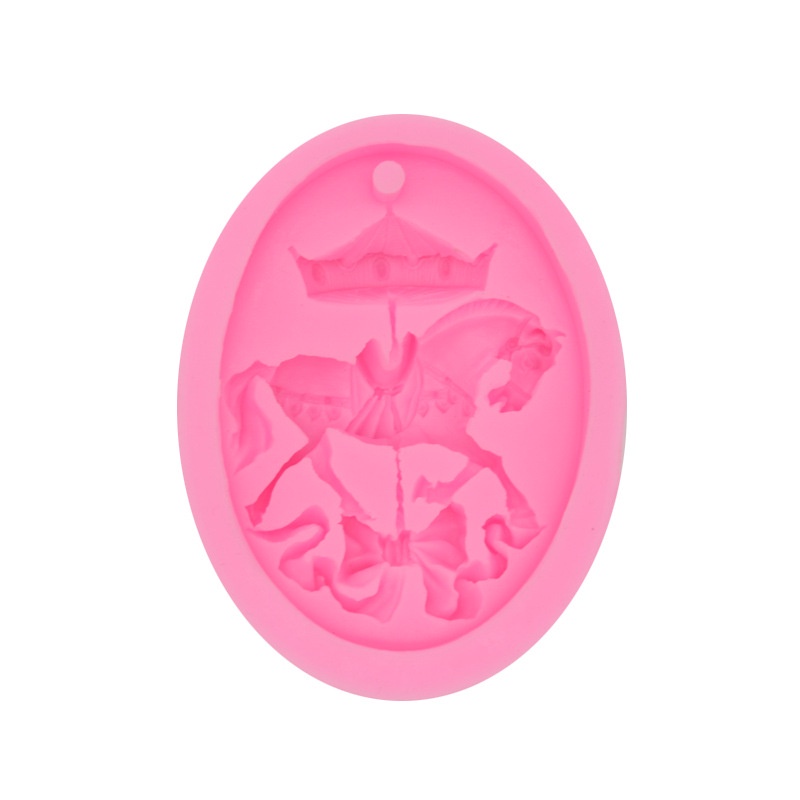 Khuôn Silicone Làm Bánh Tạo Hình Ngựa Gỗ Độc Đáo Tiện Dụng