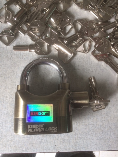 Ổ khoá KINBAR hú chống trộm gồm 50 CHÌA phụ
