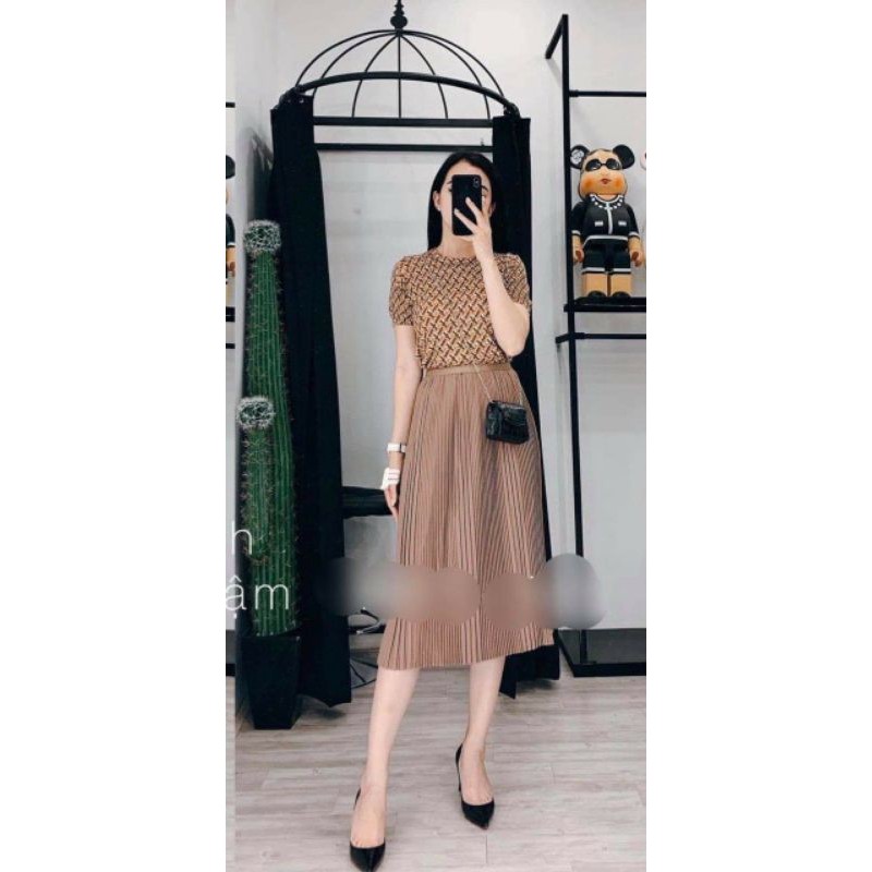 Chân váy xếp ly trơn dài QC | BigBuy360 - bigbuy360.vn