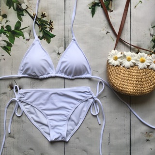 Bikini trắng sexy