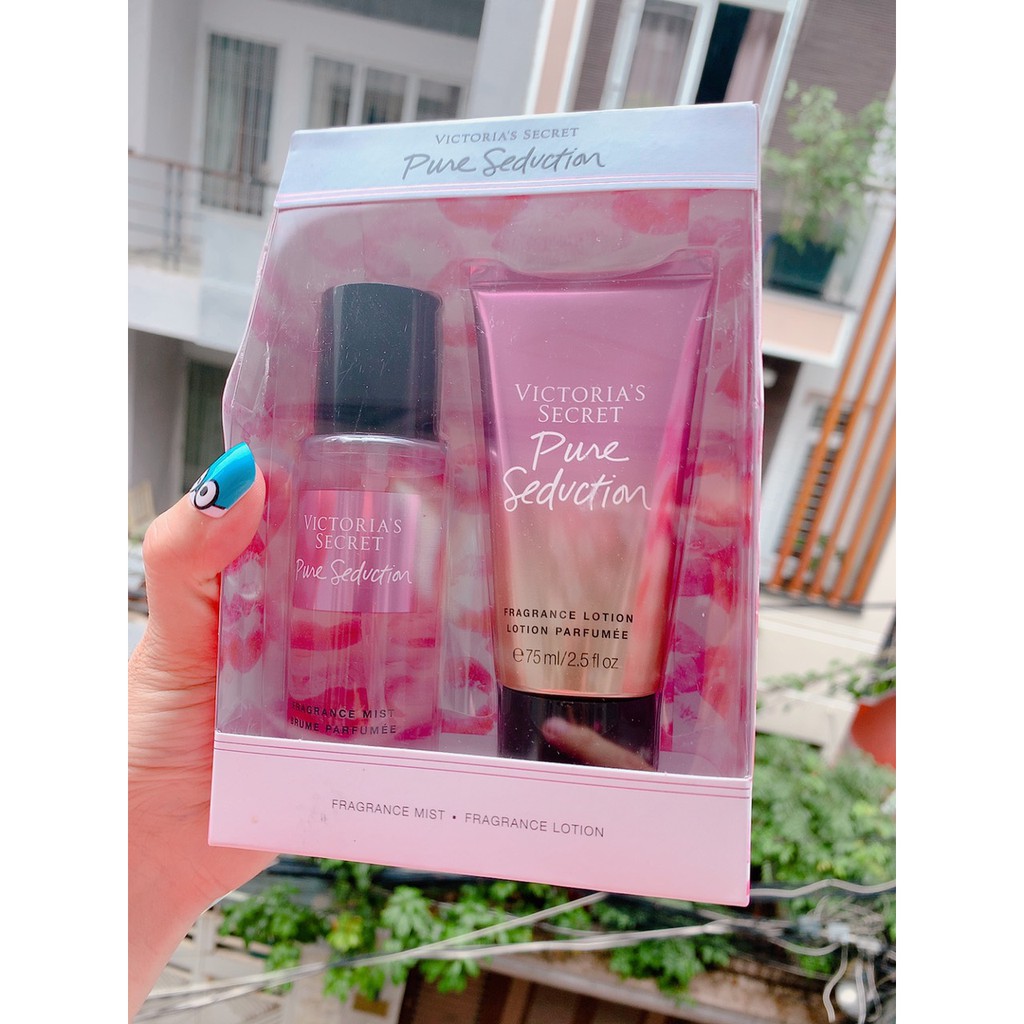 Set Xịt thơm+ Dưỡng thể Victoria's Secret Mini Fragrance Mist & Lotion Giftset Pure Seduction (75ml x2)