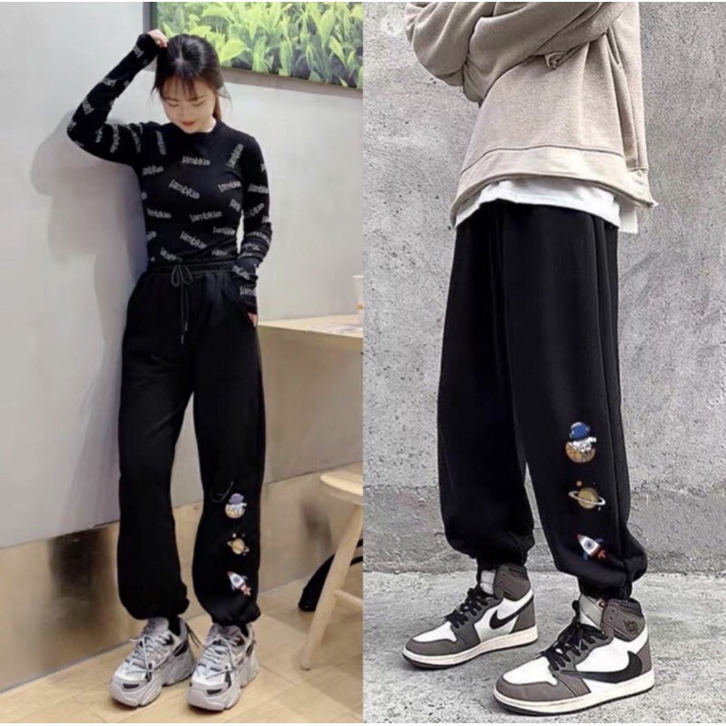 Quần Jogger Ống Suông Hoạ Tiết Planet Ulzzang Unisex Nam Nữ ( 2 màu : Đen , Trắng )