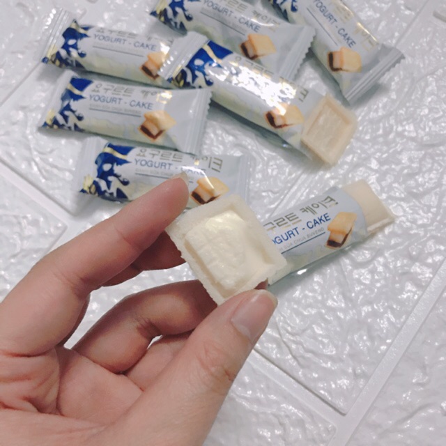 Combo 10 bánh xốp giòn nhân kem sữa chua