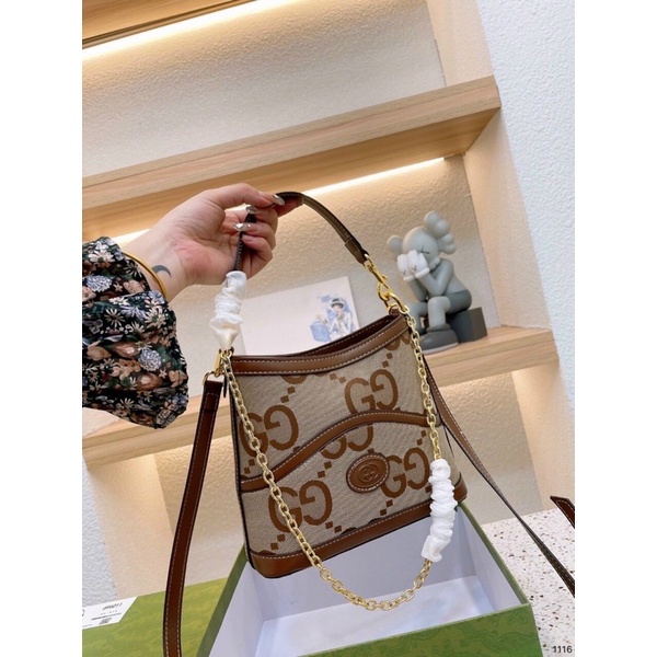 Túi gc đeo chéo size23