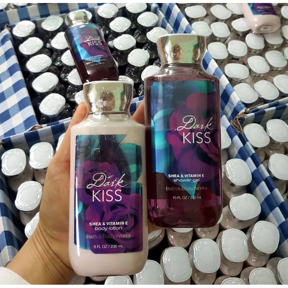 Sữa tắm Bath & Body Works mùi Dark Kiss