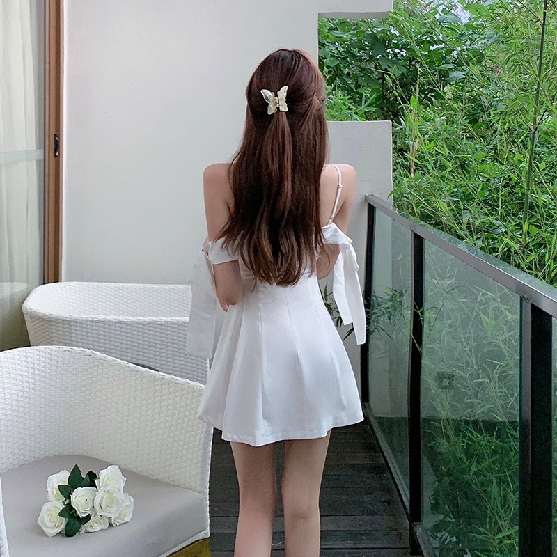 Đầm 2 dây trễ vai , váy ngắn xòe xếp ly kèm nơ trắng | BigBuy360 - bigbuy360.vn