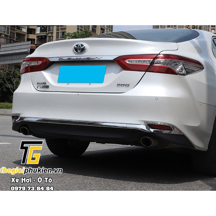 Ốp cản sau dành cho xe Toyota Camry 2019-2021 - mạ Crom cao cấp