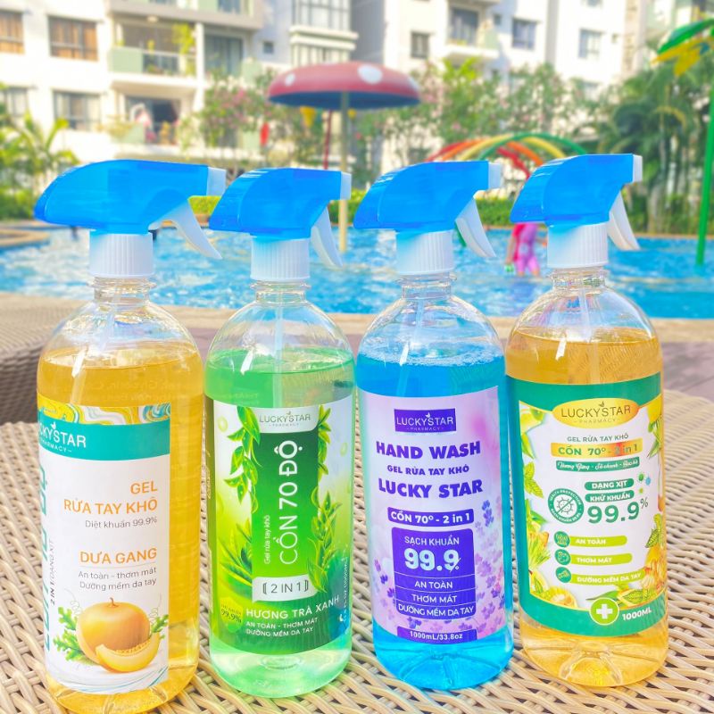 Cồn Xịt kháng khuẩn Trà xanh/Dưa gang chai 1000ml Lucky Star 1L