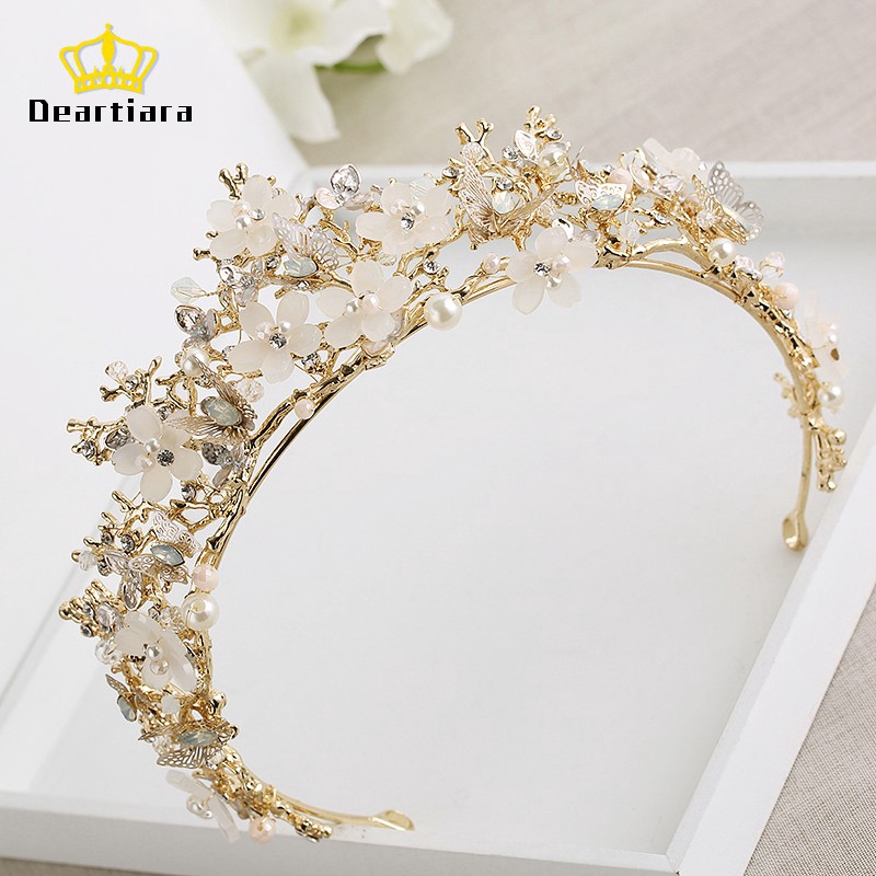Tiara bride decorated beads and white gold pearls